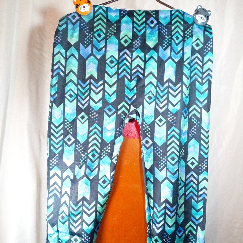 No Boundaries Womens Capris Size 2XL